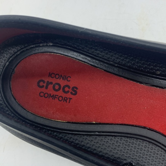 Crocs black pointy ballet flat size 7. CR3723C - Picture 3 of 7